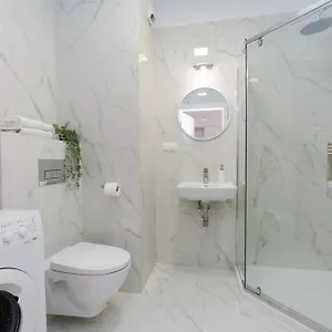 Center - Walowa I Popieluszki By Apartmore Gdaňsk